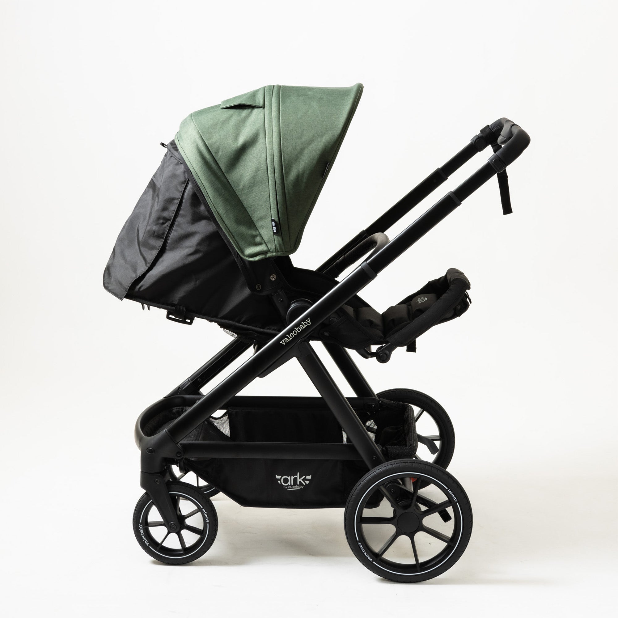 Valcobaby Ark Stroller - Tiny Tots Baby Store 