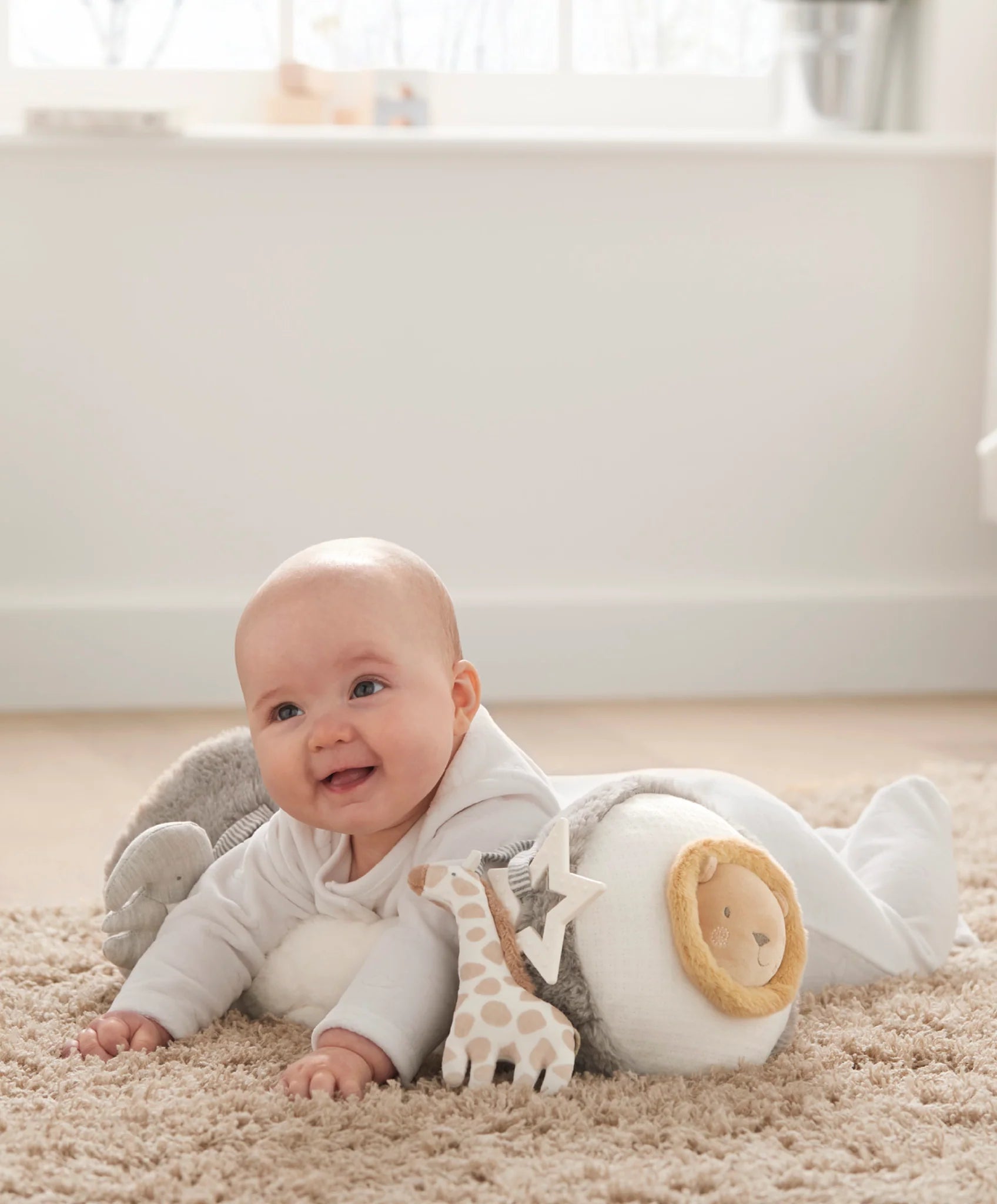 Mamas & Papas Tummy Time Roll Welcome to the World Grey Born to be wild