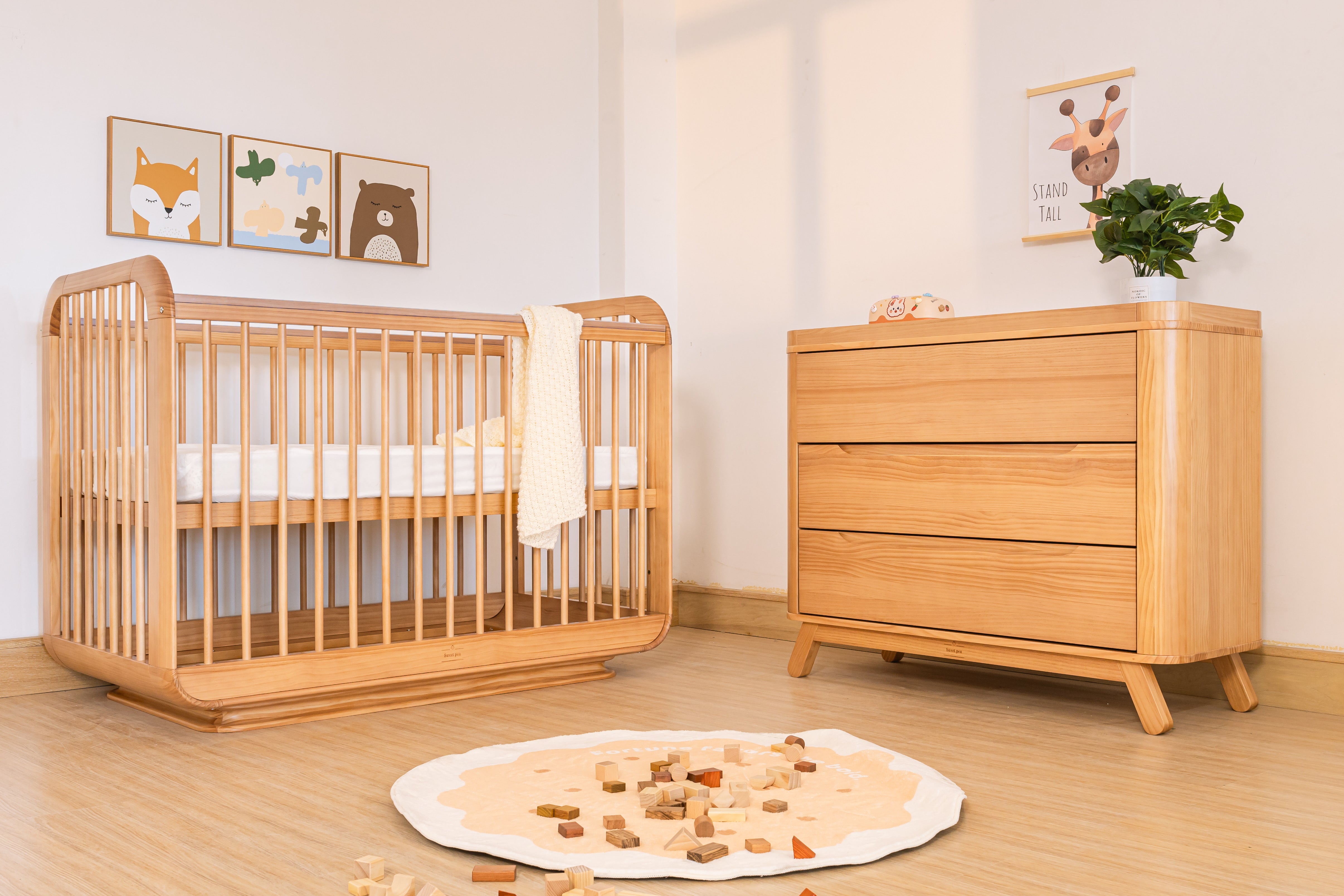 Sweet Pea Celine Cot & Luxury Mattress Package