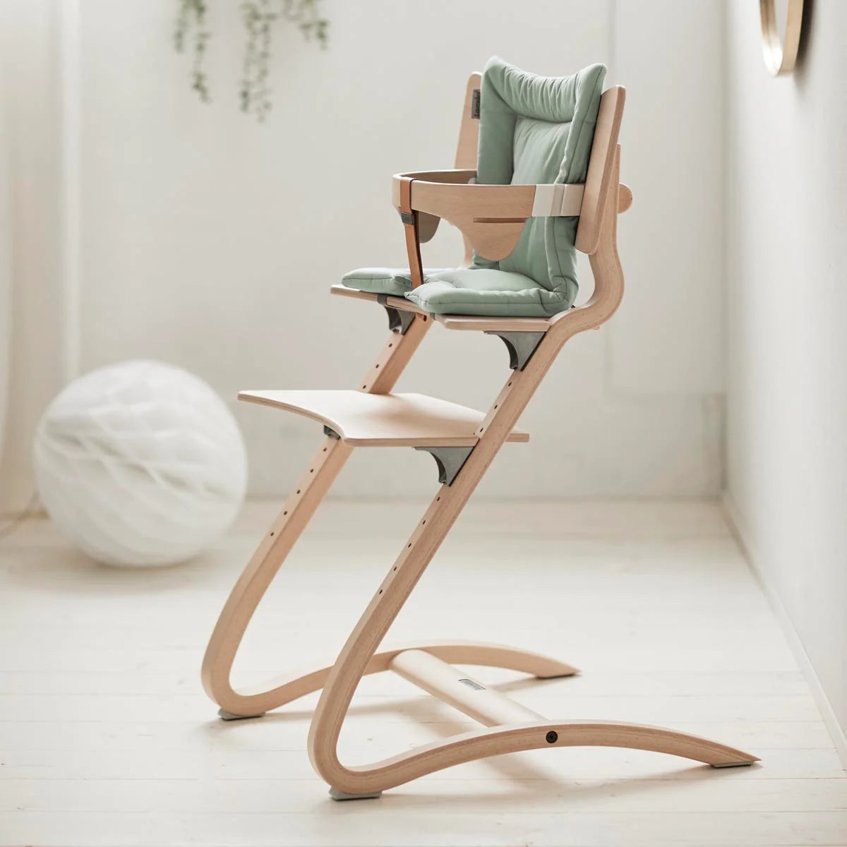 Leander High Chair