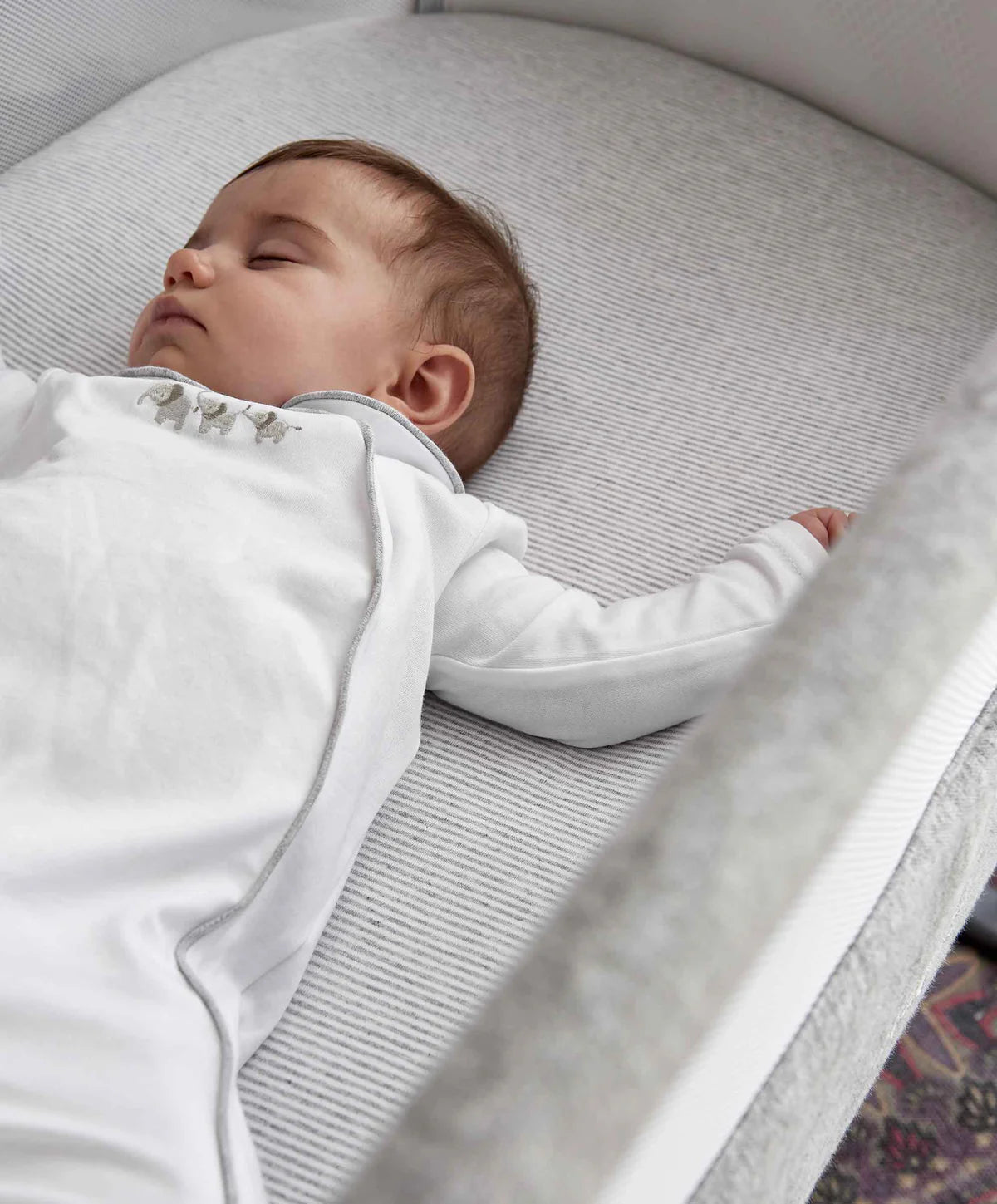 Mamas & Papas Lua Bedside Crib - Grey - Tiny Tots Baby Store 